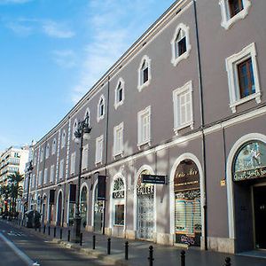 Quart Youth Hostel & Apartments